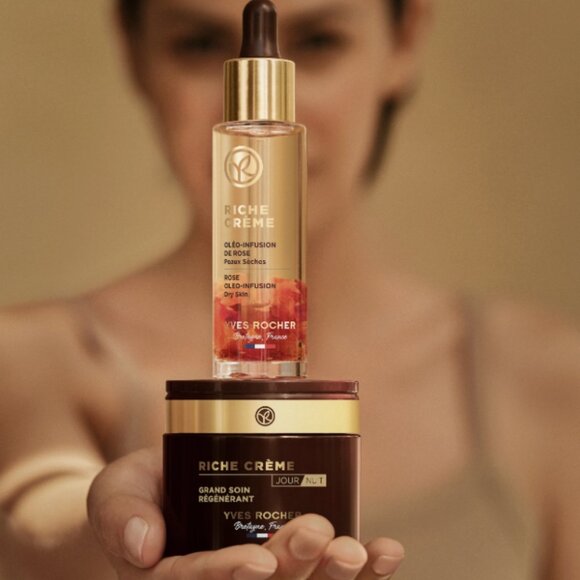 YVES ROCHER RICHE CREME ROSE OLEO-INFUSION (1000 ROSES' BLOSSOM OIL) 30 ml. NEW - Picture 2 of 5
